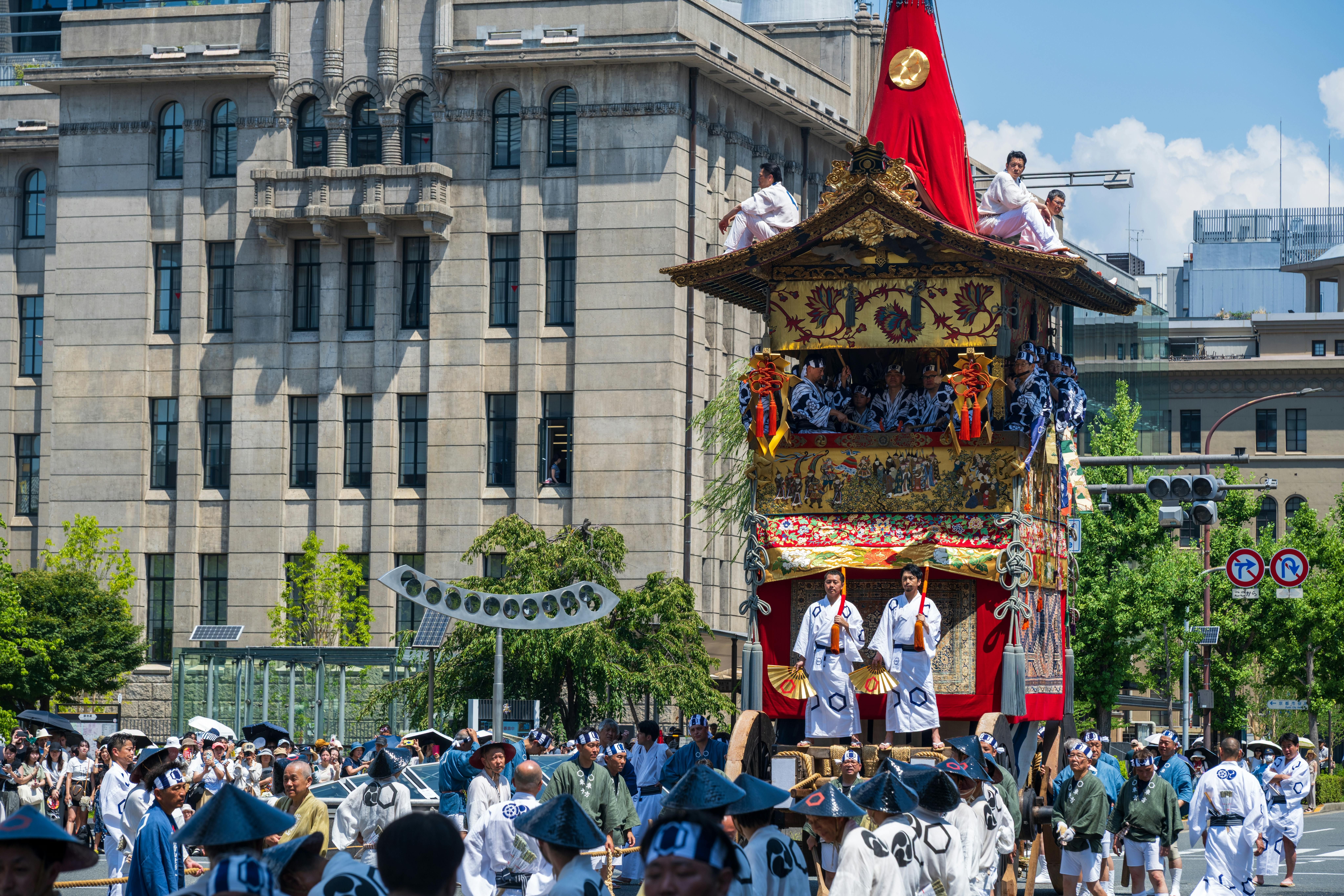 Une procession du gion matsuri à Kyoto en Aout.