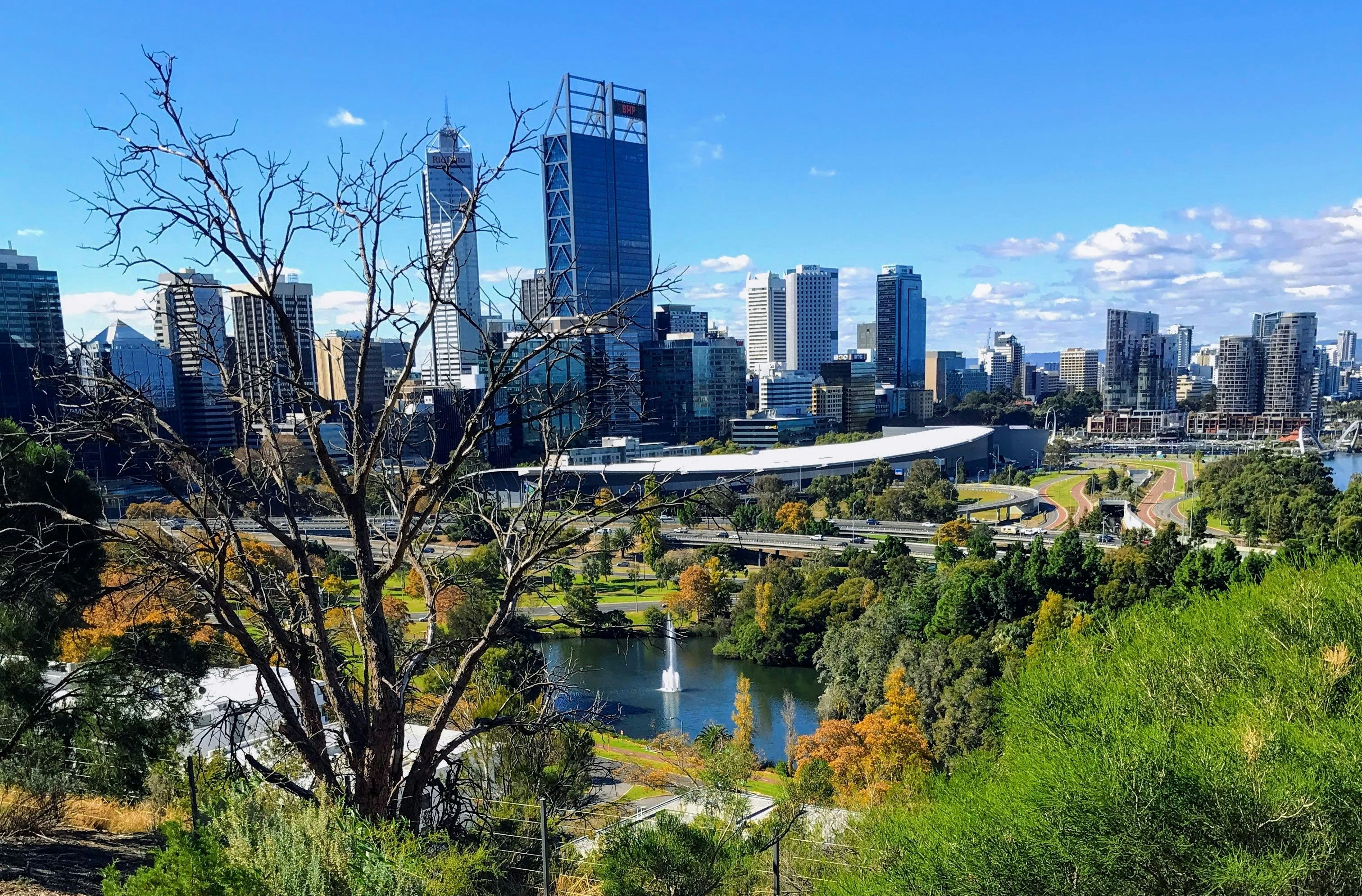 Voyage en Australie - Panorama urbain de la ville de Perth depuis Kings Park Panorama urbain de la ville de Perth depuis Kings Park