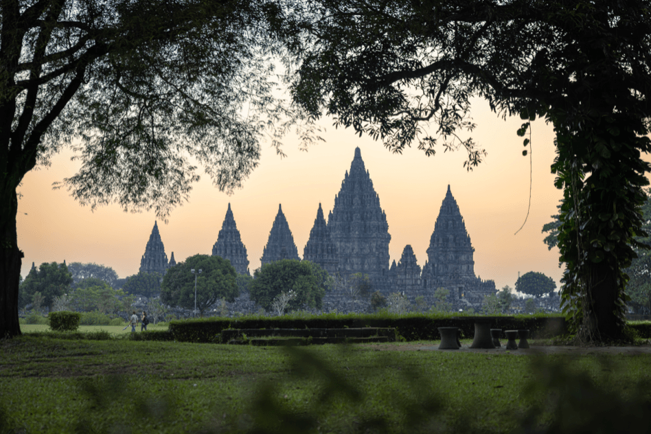 Voyage en Indonésie - temple Prambanan avec 240 structures, plus grand temple hindou d'Indonésie